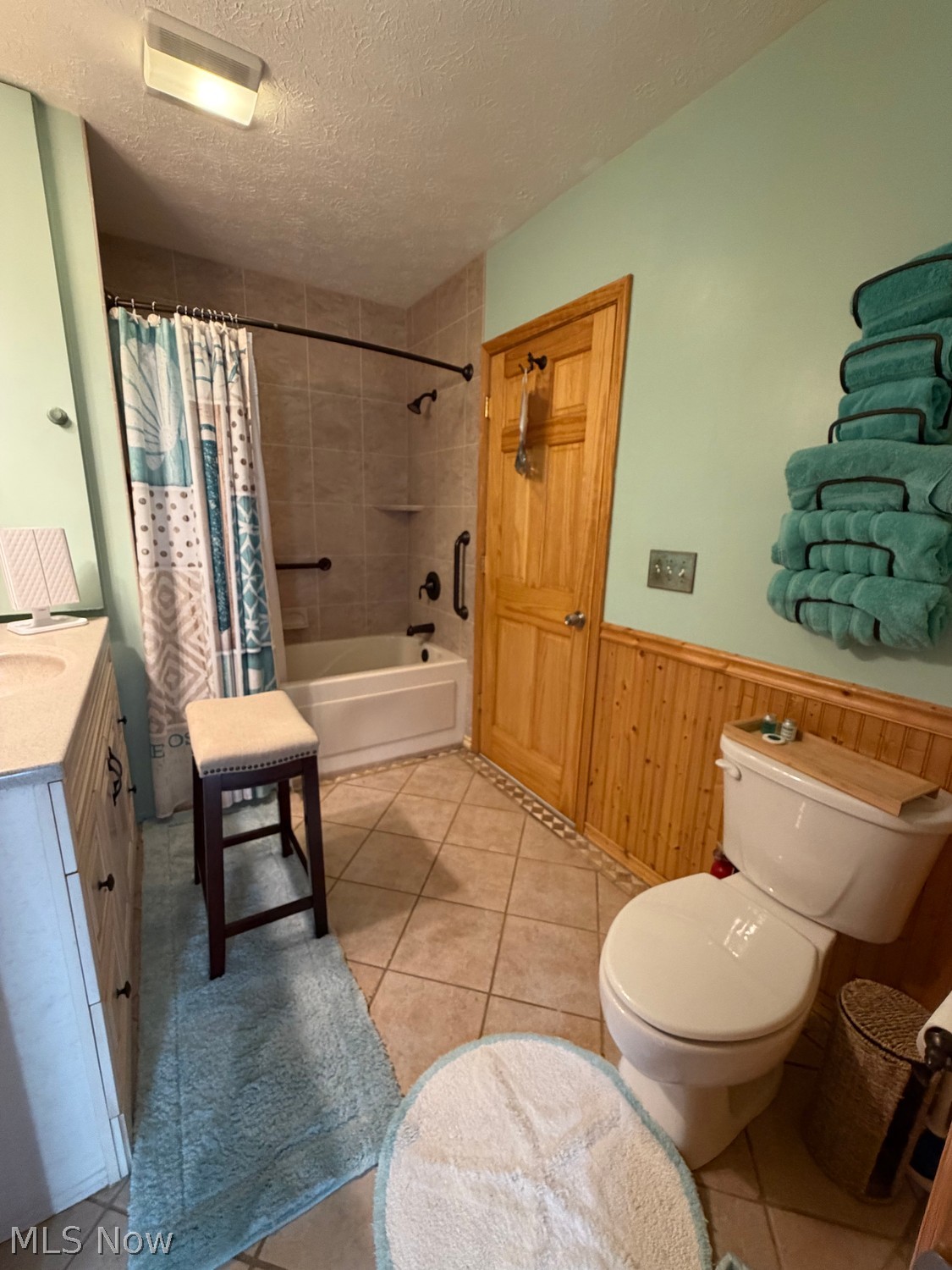 1048 Riverside Drive Vermilion OH 44089