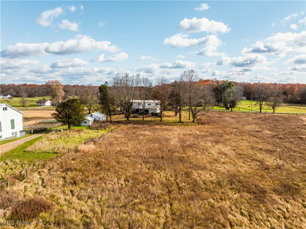 1520 Bedford Road Lowellville OH 44436