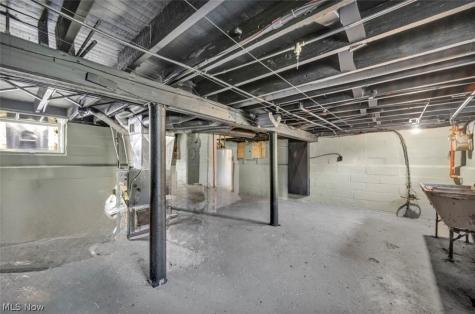 10108 Benham Avenue Cleveland OH 44105