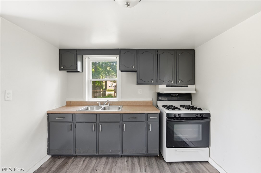 5838 Portage Avenue Cleveland OH 44127