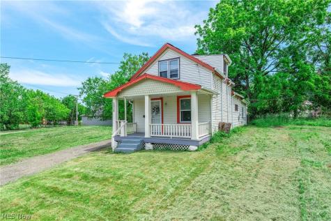 5838 Portage Avenue Cleveland OH 44127
