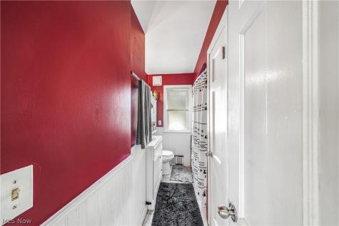 14611 Krems Avenue Maple Heights OH 44137