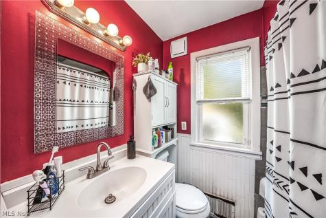 14611 Krems Avenue Maple Heights OH 44137