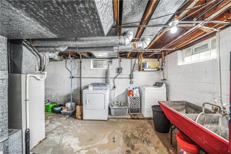 14611 Krems Avenue Maple Heights OH 44137