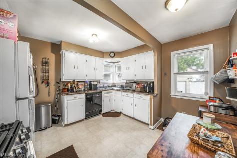 14611 Krems Avenue Maple Heights OH 44137