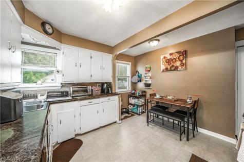 14611 Krems Avenue Maple Heights OH 44137