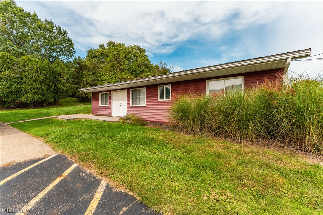 4915 Old Route 39 NW Dover OH 44622