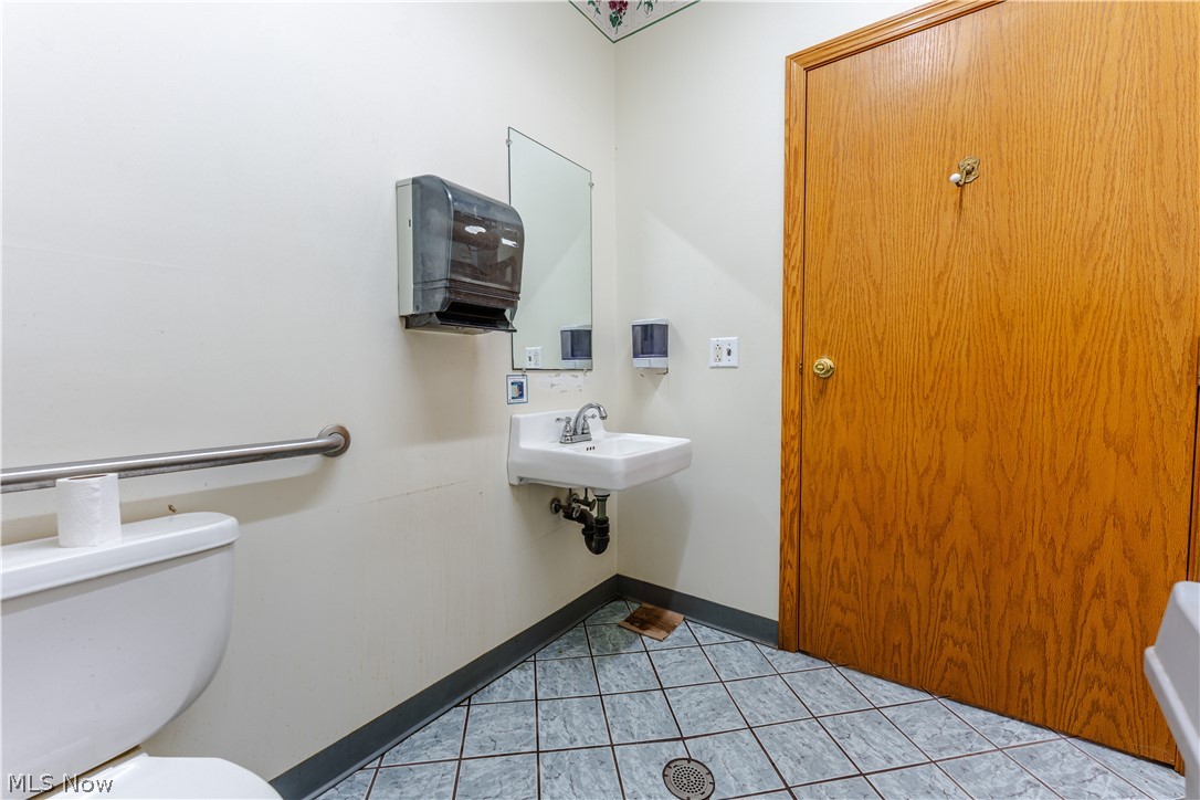4915 Old Route 39 NW Dover OH 44622