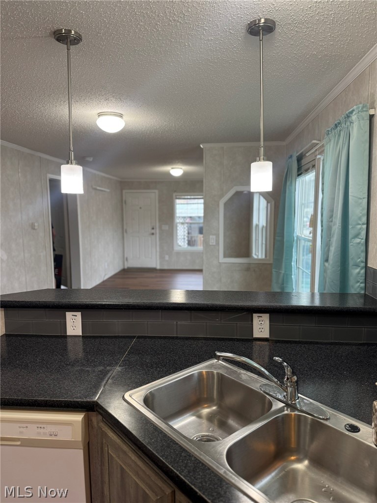 6835 Richmond Road Glenwillow OH 44139