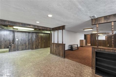 7350 Ames Road Parma OH 44129