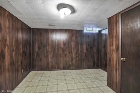 7350 Ames Road Parma OH 44129