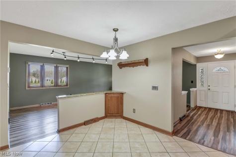 7350 Ames Road Parma OH 44129