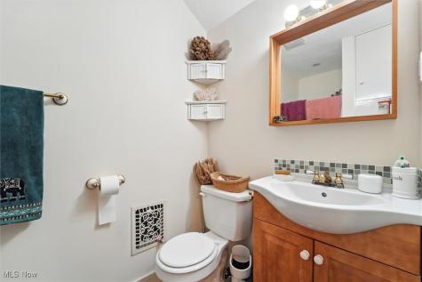 4566 River Street Willoughby OH 44094