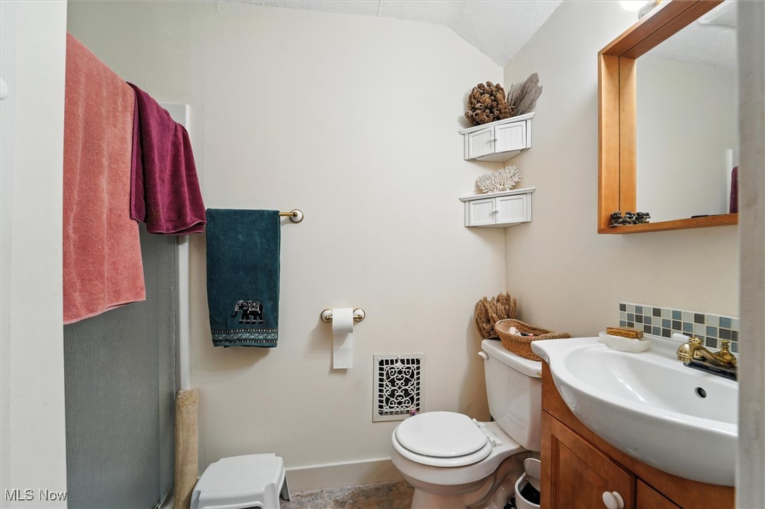 4566 River Street Willoughby OH 44094
