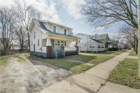 884 Lovers Lane Akron OH 44306