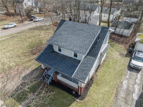 884 Lovers Lane Akron OH 44306