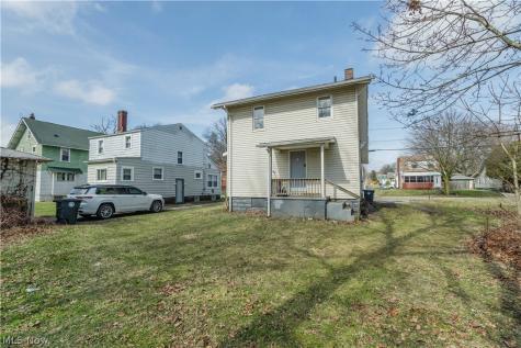 884 Lovers Lane Akron OH 44306