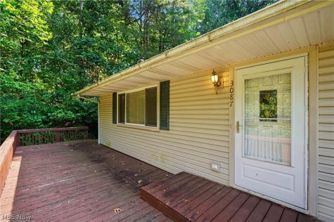 3087 Tower Hill Drive Akron OH 44319