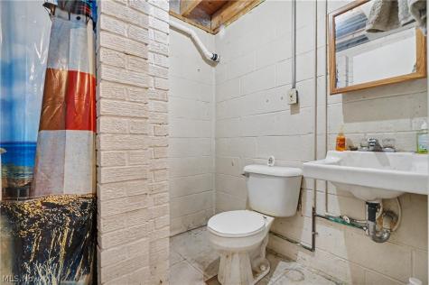 3087 Tower Hill Drive Akron OH 44319