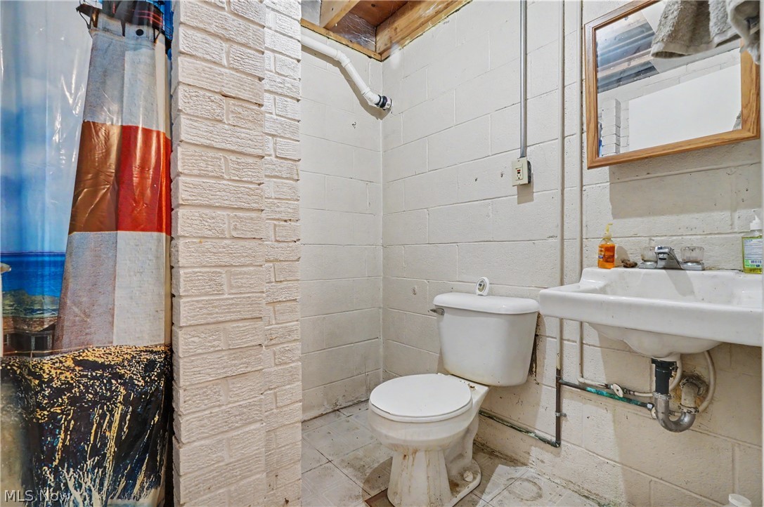 3087 Tower Hill Drive Akron OH 44319