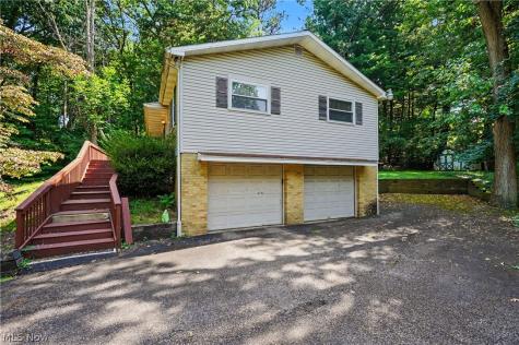 3087 Tower Hill Drive Akron OH 44319