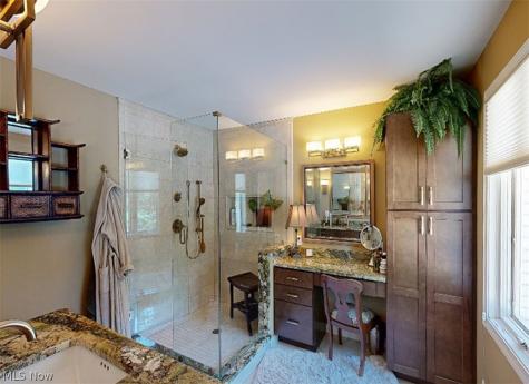 3582 Canterbury Road Westlake OH 44145