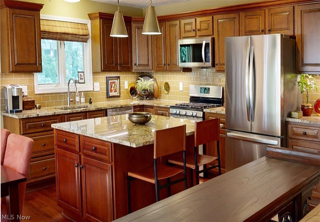 3582 Canterbury Road Westlake OH 44145