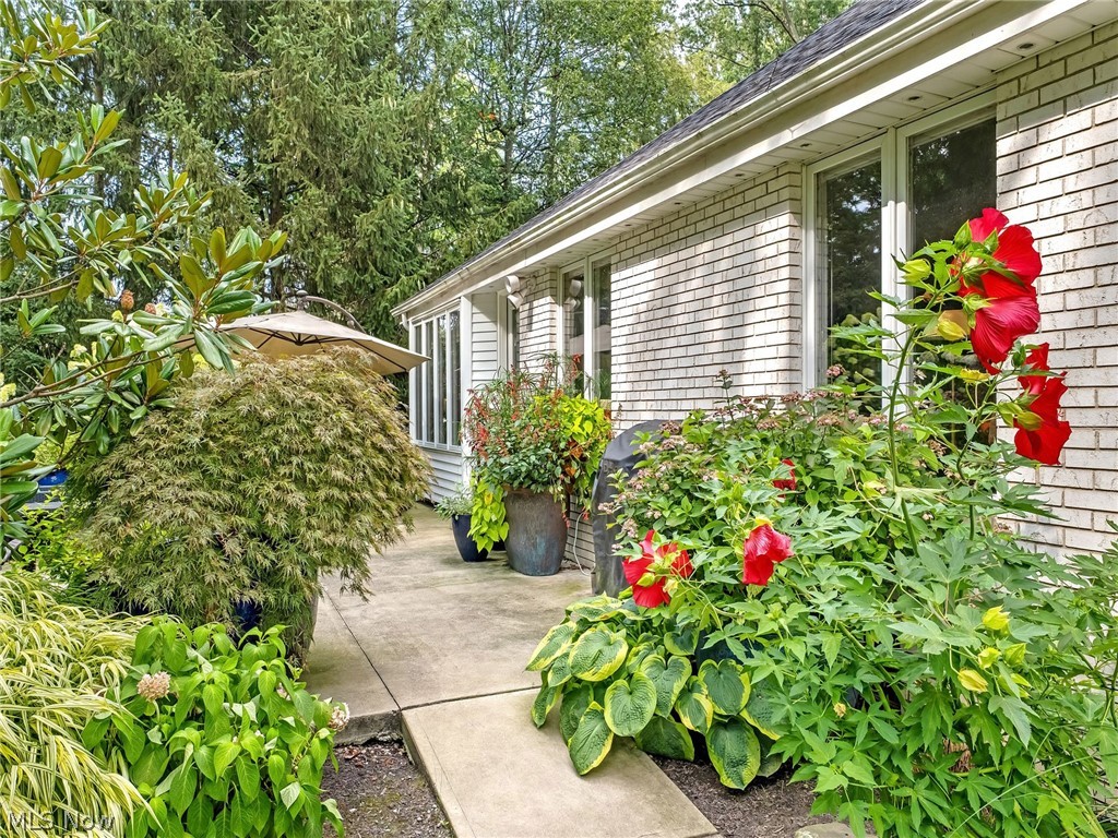 3582 Canterbury Road Westlake OH 44145