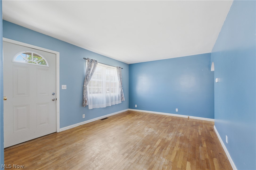 232 S 15th Street Sebring OH 44672