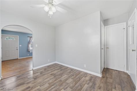 232 S 15th Street Sebring OH 44672