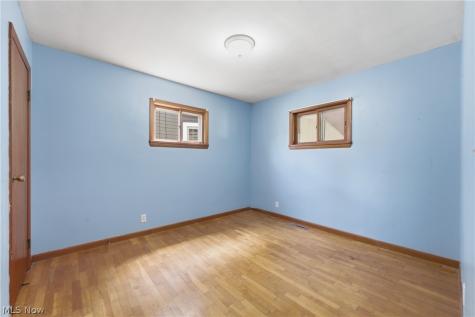 232 S 15th Street Sebring OH 44672
