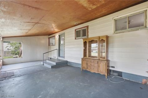 232 S 15th Street Sebring OH 44672