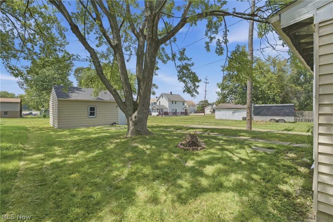 232 S 15th Street Sebring OH 44672