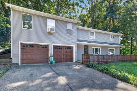 598 Randolph Road Mogadore OH 44260
