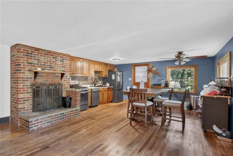 598 Randolph Road Mogadore OH 44260