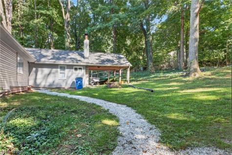 598 Randolph Road Mogadore OH 44260