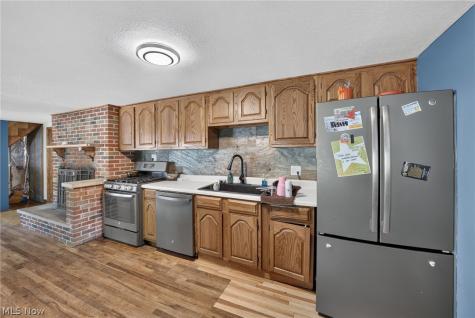 598 Randolph Road Mogadore OH 44260