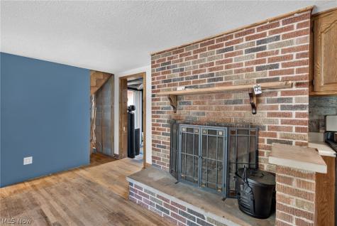 598 Randolph Road Mogadore OH 44260