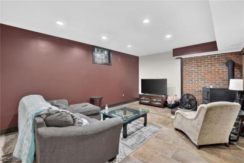 598 Randolph Road Mogadore OH 44260