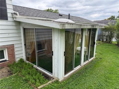 4911 Woodside Avenue NW Canton OH 44709