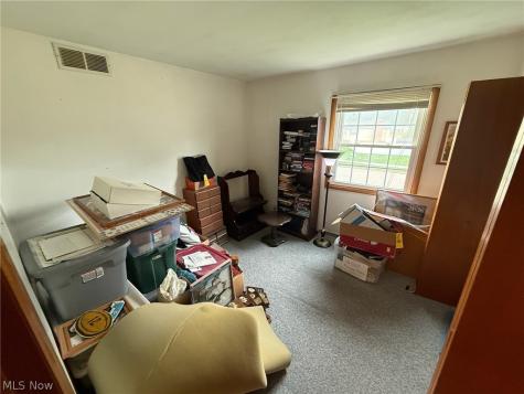 4911 Woodside Avenue NW Canton OH 44709
