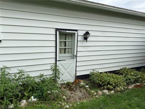 4911 Woodside Avenue NW Canton OH 44709