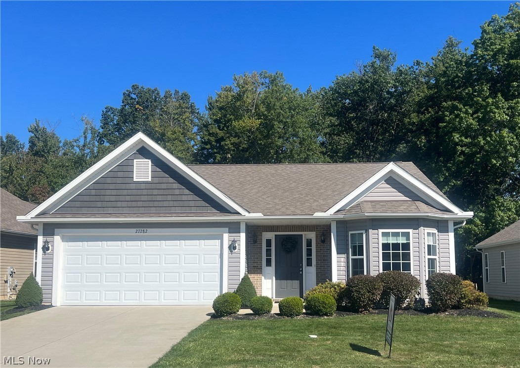 27282 Emerald Oval N Olmsted Twp OH 44138