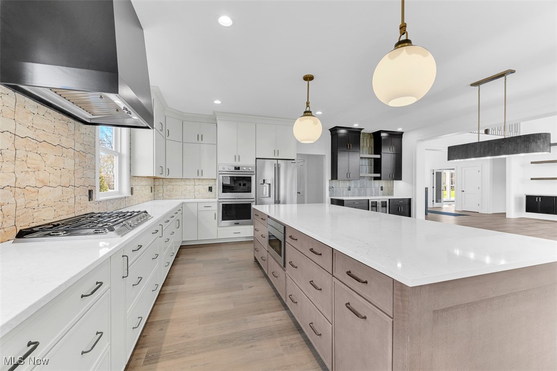 805 Club Drive W Aurora OH 44202