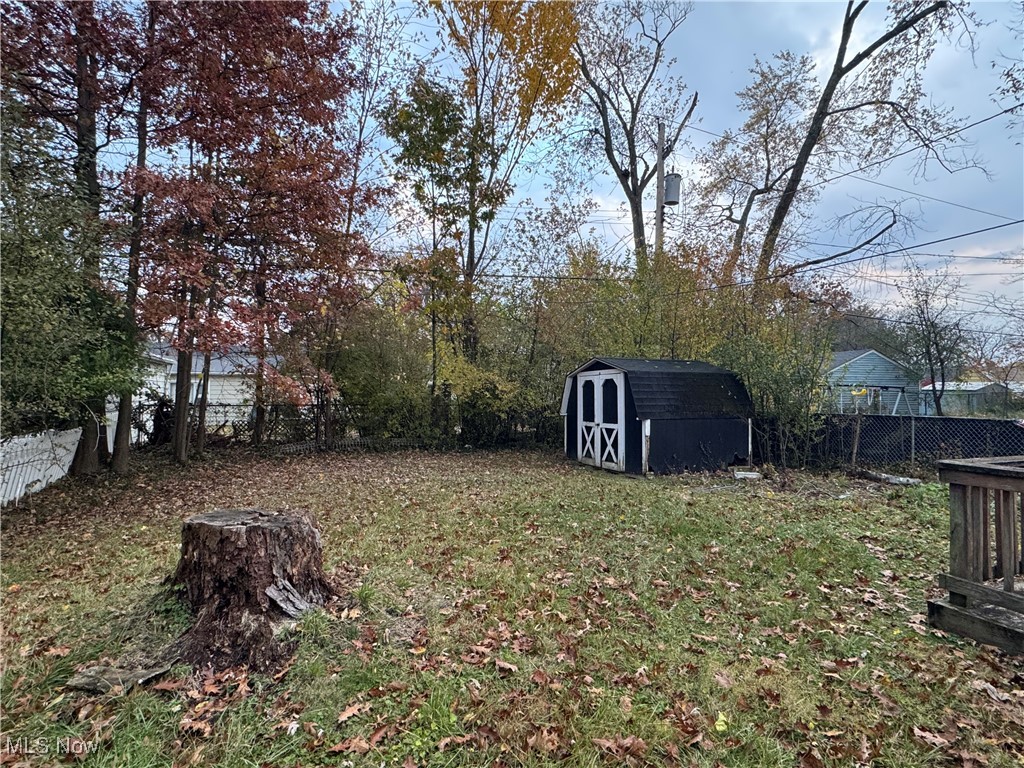 3925 Strandhill Road Cleveland OH 44128