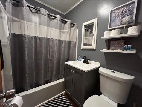 9304 Torrance Avenue Brooklyn OH 44144