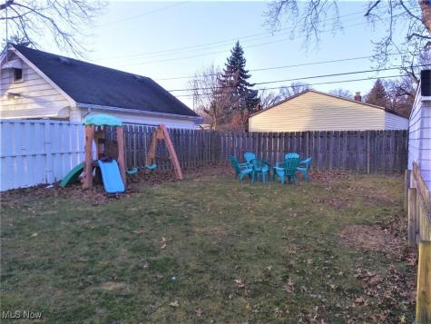 9304 Torrance Avenue Brooklyn OH 44144