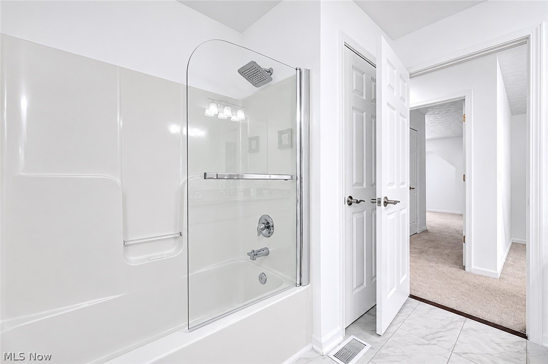 33275 Ambleside Drive Avon Lake OH 44012