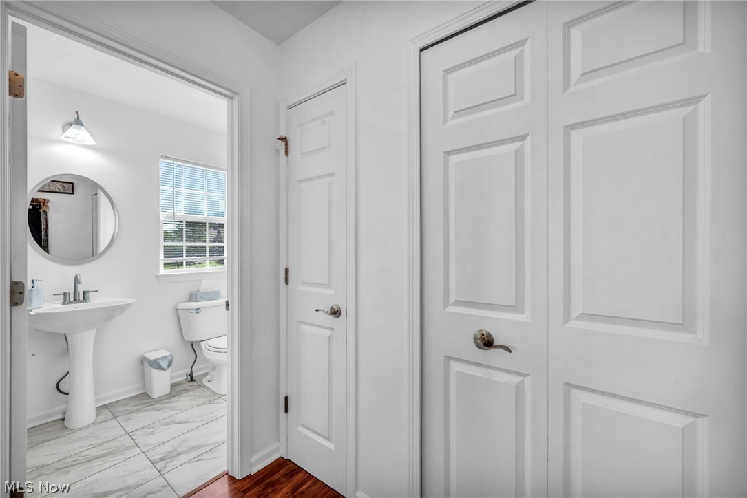 33275 Ambleside Drive Avon Lake OH 44012