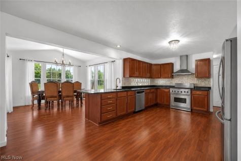 33275 Ambleside Drive Avon Lake OH 44012